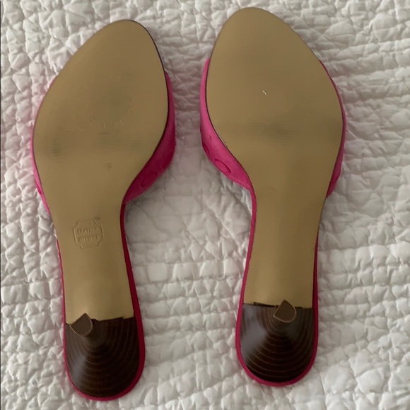 Isaac Mizrahi Pink Pumps - Picture 3 of 5